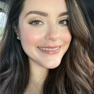 Meet your Posher, Annette